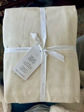 Boll & Branch Percale Hemmed Sheet Set — Ivory